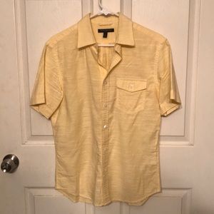 Linen short sleeved button down